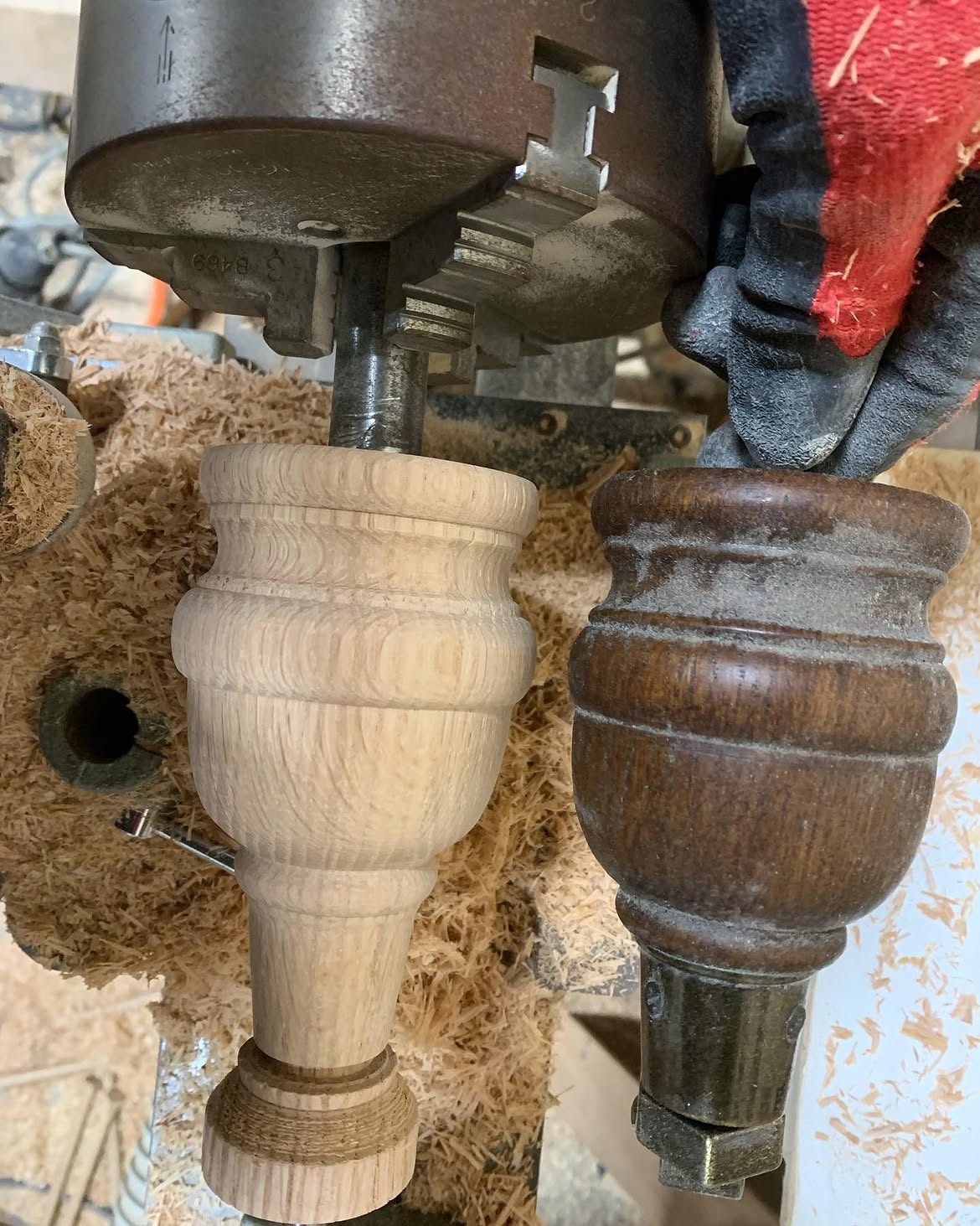 手バイト（刃物）を使った木工旋盤加工